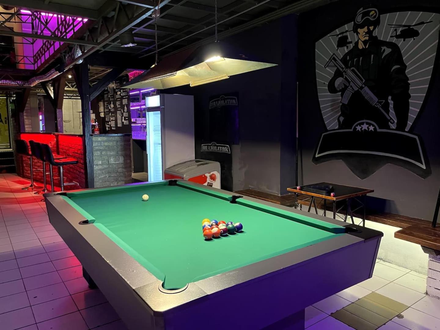 Villa The Bachelor Bar - Bunker | Private Club à Budapest Extérieur photo